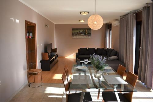 Armonia Spacious Apartment