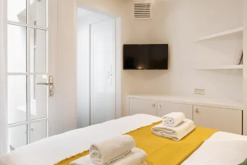 Paris Home Collection Serviced Apartments in Notre Dame - Rue Savoie photo 88