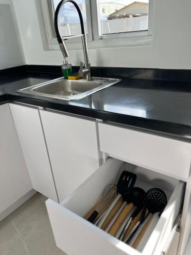 Kuchyň nebo kuchyňský kout v ubytování Arubini - aruba