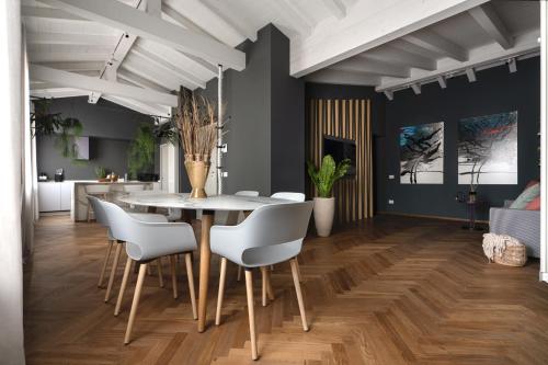 Fotografia z galérie ubytovania REGO APARTMENTS - Boutique Aparthotel & Serenity Spa with some off-site apartments in the Heart of Bergamo City Center v Bergame