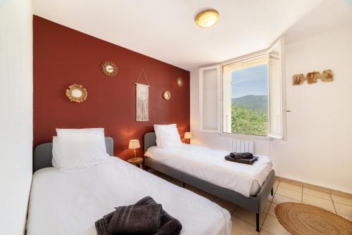 Postel nebo postele na pokoji v ubytování Gite Le Canigou 3 étoiles