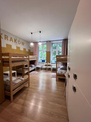 Posteľ alebo postele v izbe v ubytovaní Girls Hostel