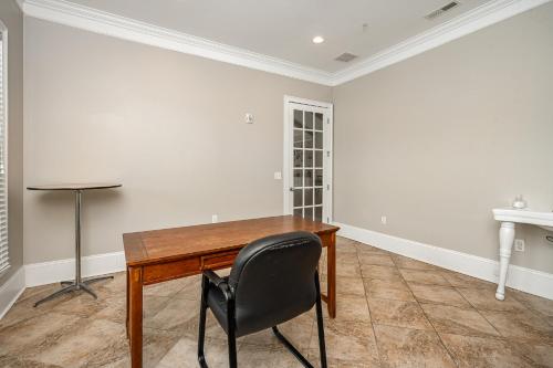 Gambar di galeri bagi The Thompson Place di Mint Hill