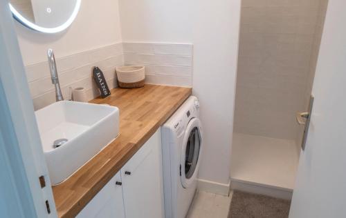 Koupelna v ubytování Appartement pied dans l'eau - La Comtesse