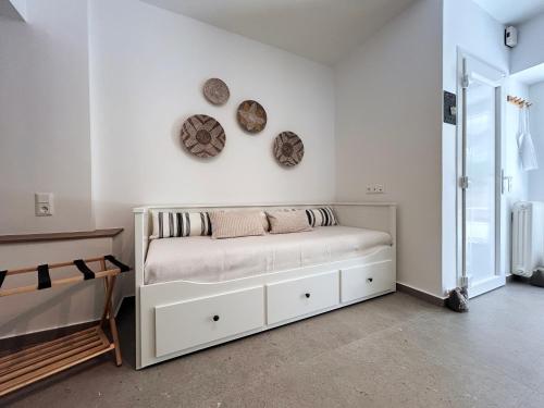Flisvos Beach Studio