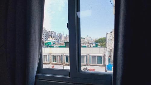 Galería fotográfica de 1975 Yurim Inn en Seúl