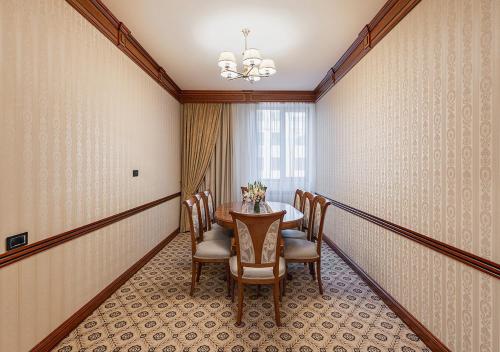 Un lugar para sentarse en National by Stellar Hotels, Yerevan