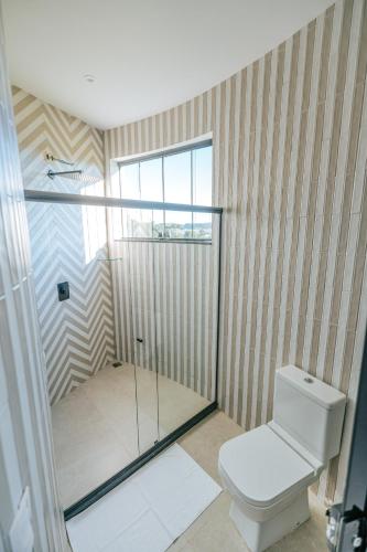Un baño de Chalés Rota dos Lagos