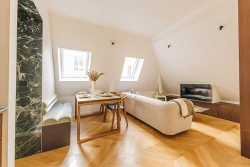 Luxurious apartment in the heart of Paris 1BDR
