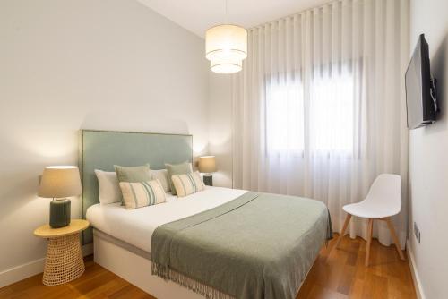 Souviron & old town by ELE Apartments