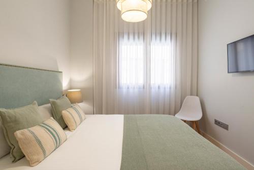 Souviron & old town by ELE Apartments