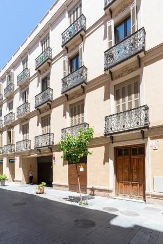 Souviron & old town by ELE Apartments