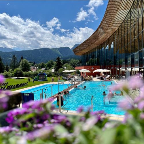 Bazén v ubytování DreamStay nebo v jeho okolí