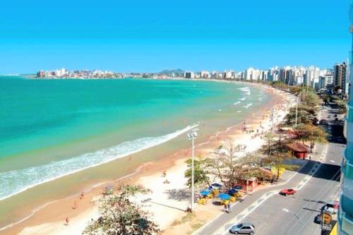 Beira-mar Apartamento da Música a 300 metros da areia da Praia do Morro, Garagem, tv smart e Wi-fi Menor preço em Beira-mar Apartamento da Música a 300 metros da areia da Praia do Morro, Garagem, tv smart e Wi-fi