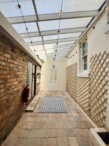 Mossley Hill Retreat Image