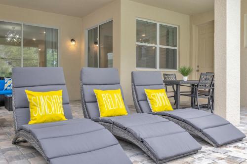 Upstay - Solara Resort Retreat w Pool and Hot Tub photo 10