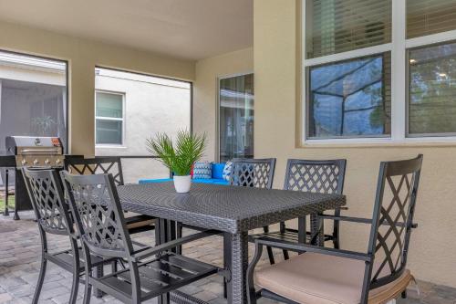 Upstay - Solara Resort Retreat w Pool and Hot Tub photo 11