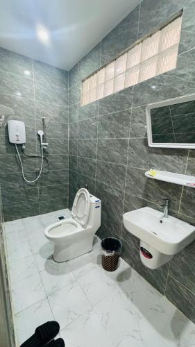 Ένα μπάνιο στο VIENTIANE BB Hostel