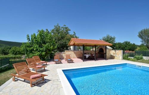 Villa Kamena with private pool