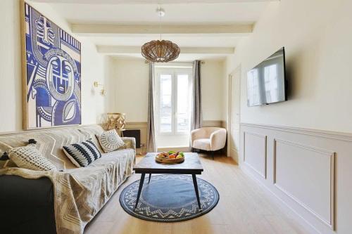 Beautiful apartment 2BR - 4P Republique Temple