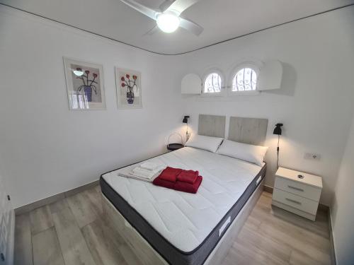 Posteľ alebo postele v izbe v ubytovaní BONITO APARTAMENTO EN DENIA