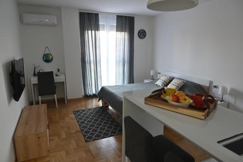 Jídlo v apartmánu nebo okolí