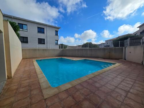 Appartement dans résidence avec piscine