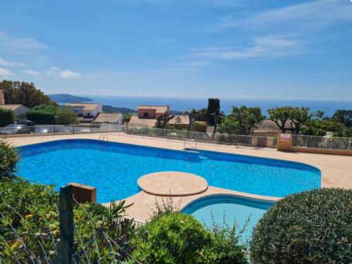 Fotografie z fotogalerie ubytování Le Saphir avec Piscine et Vue Mer v destinaci La Croix-Valmer