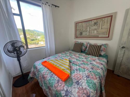 Postel nebo postele na pokoji v ubytování APTO FAMILIAR La POLA 2 ALCOBAS