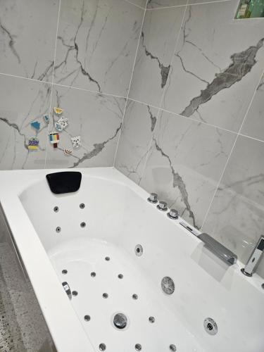 Koupelna v ubytování Casă de vacanță Chalet le Cristal
