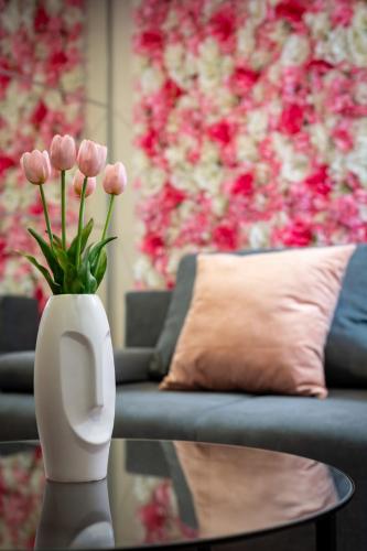 Rose Garden Apartment