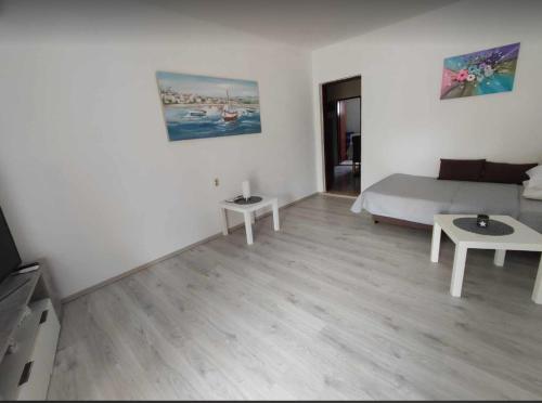 Gambar di galeri bagi Apartmani Matan Vir di Vir
