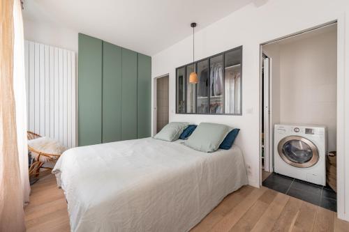 Photo de la galerie de l'établissement Spacious and Elegant 3BD ApartmentRochechouart, à Paris