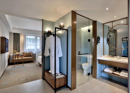 Ένα μπάνιο στο Hangzhou Yabo Hotel