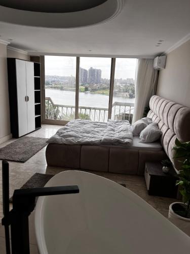 Royal Nile view 4BR