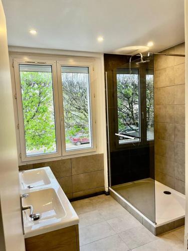 Photo de la galerie de l'établissement Le Triangle d'or CDG- Disney T, à Vaires-sur-Marne