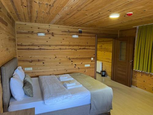 فندق يسيل كوسك