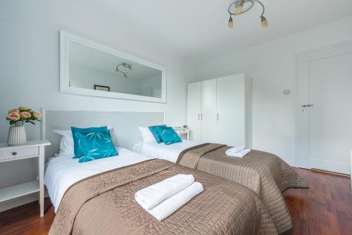 UNITApartament Short Rent Apartment in Warsaw by Metro Station Rondo ONZ Apart with 3bedrooms 22