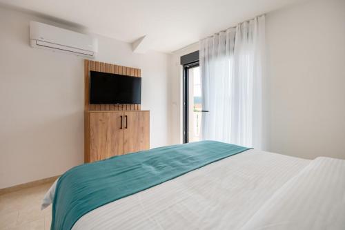 Фотография из галереи Villa Emina sa privatnom Plažom i Parkingom в Неуме