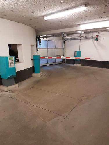 an empty room with two counters in a gym at ibis Luebeck City in Lübeck