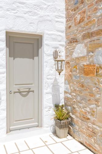 Gambar di galeri bagi Golden Sea Villas di Chrissi Akti