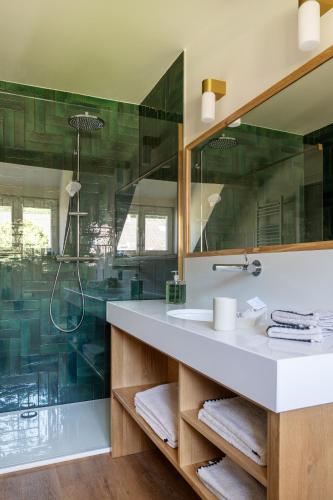 Ένα μπάνιο στο Auberge du chateau de Leignon