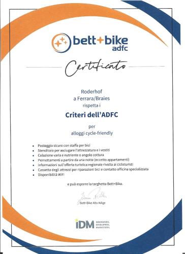 Certifikát, hodnocení, plakát nebo jiný dokument vystavený v ubytování Roderhof