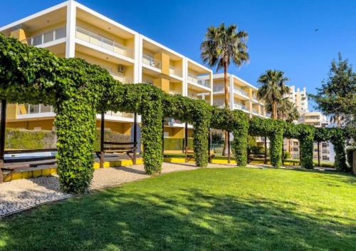 Two bedroom apartment with pool