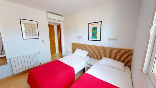 Postel nebo postele na pokoji v ubytování Villa PedroRoca-A Murcia Holiday Rentals Property