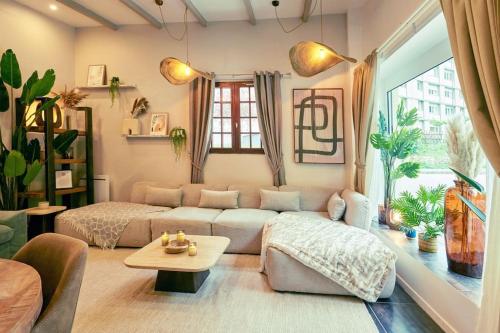 Versailles Jacuzzi - Sauna - RDC 2