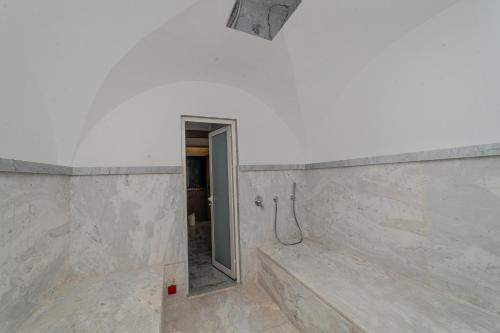 a bathroom with a shower stall and a walk in shower at Villa Marrakech vue atlas in Marrakech