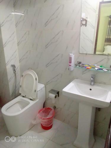Hotel White Stoneにあるバスルーム