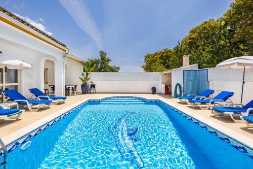 Villa Chiquito Albufeira - Private Pool&Parking - BBQ&AC&WI-FI