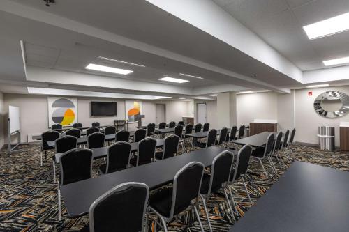Konferenční prostory v ubytování Country Inn & Suites by Radisson, Lake Norman Huntersville, NC